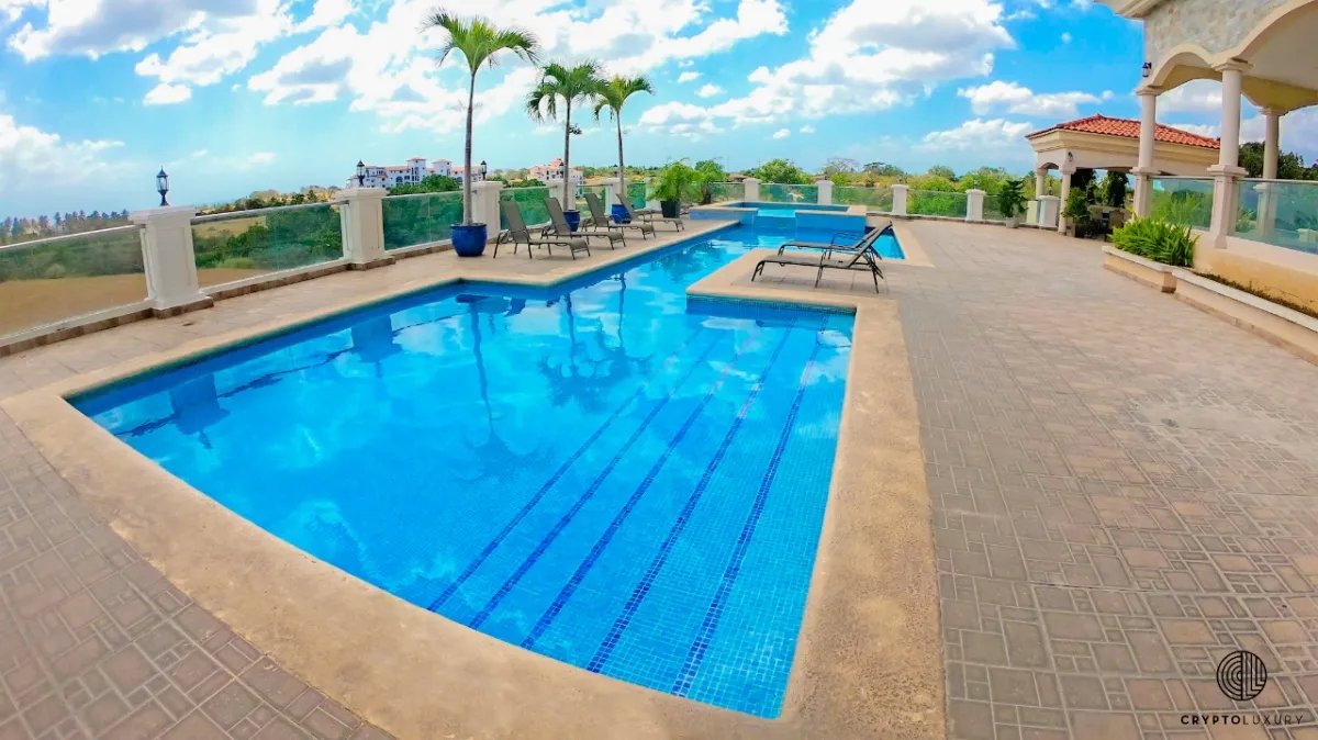 Spacious 3 Bedroom Apartment with Large Balcony, Sea View San Carlos