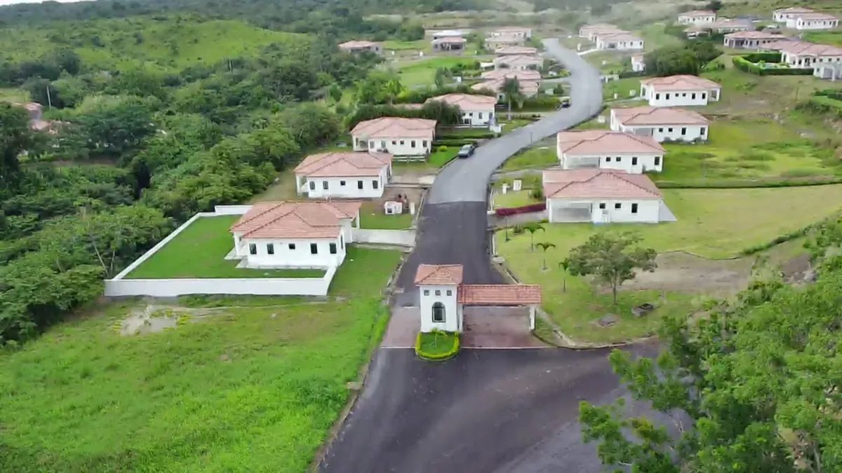 Venta de Casa de Campo y Playa en Hacienda Pacífica, San Carlos 189.02 m2