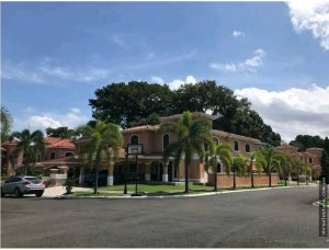 Single Family House for sale in Clayton