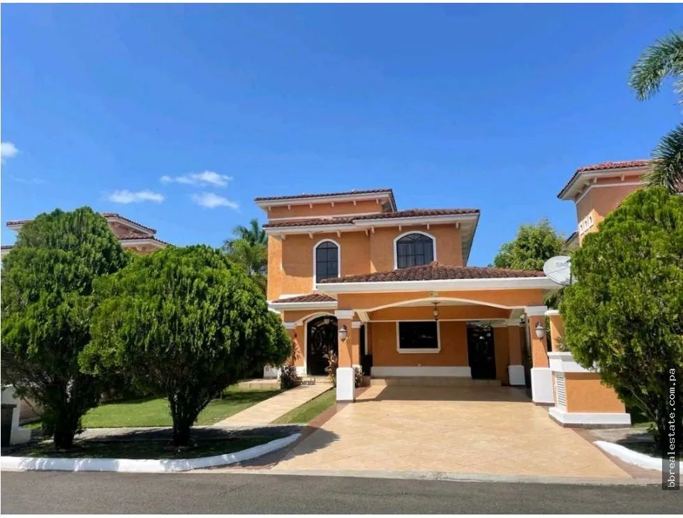 Venta de casa en el PH Clayton Village, Clayton