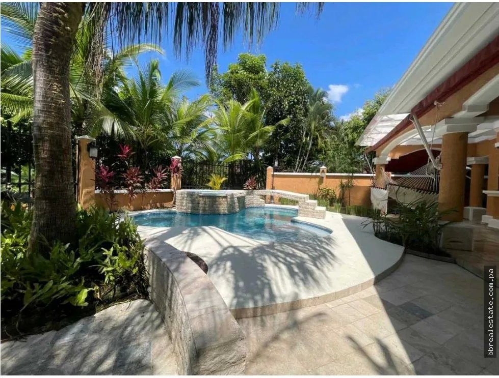 Venta de casa en el PH Clayton Village, Clayton