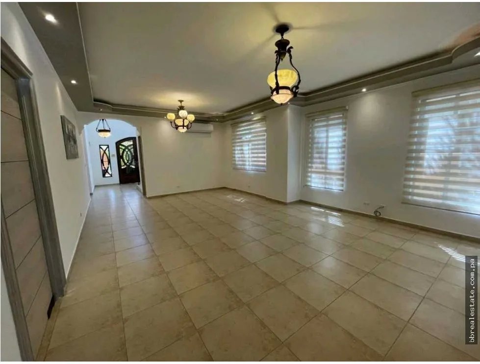 Venta de casa en el PH Clayton Village, Clayton
