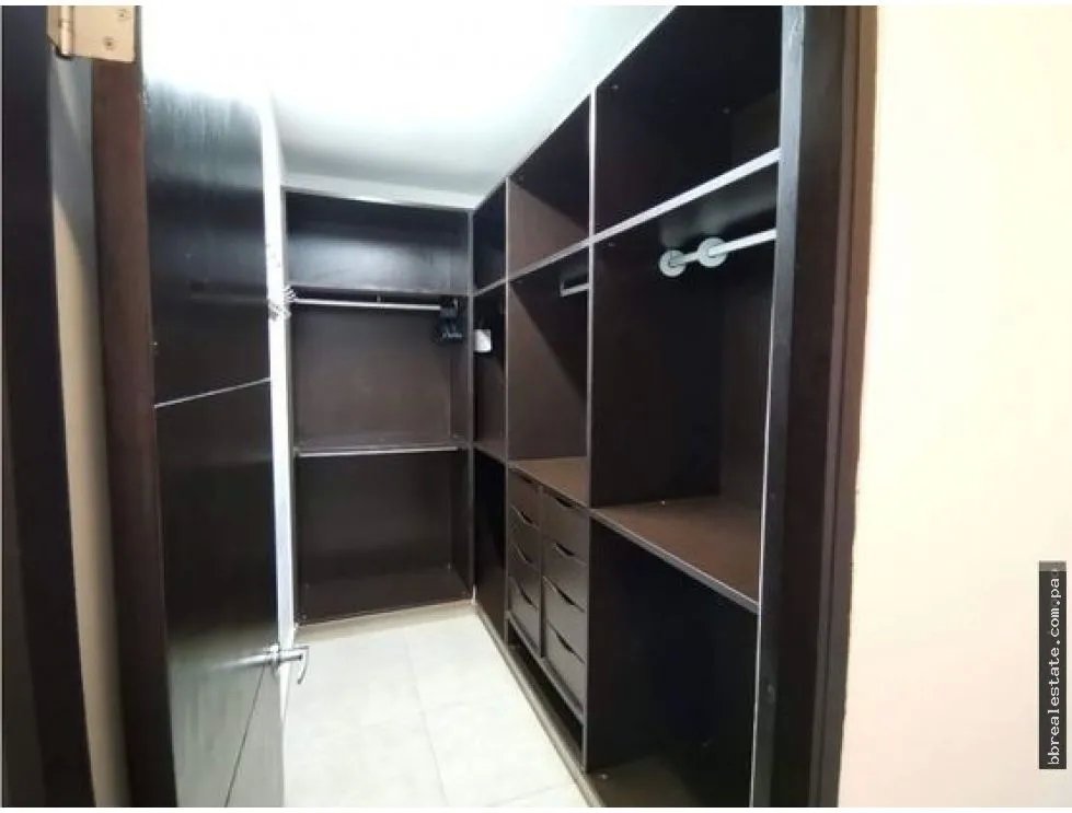Apartment for sale in Albrook