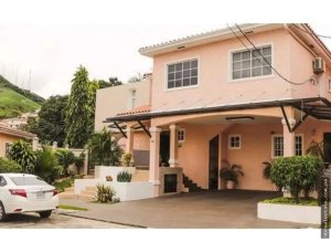 Single Family House for sale in Altos de...