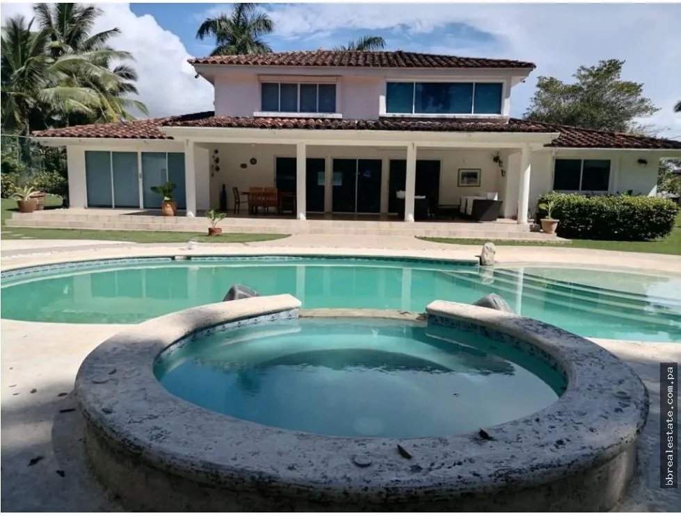 Single Family House for sale in Coronado