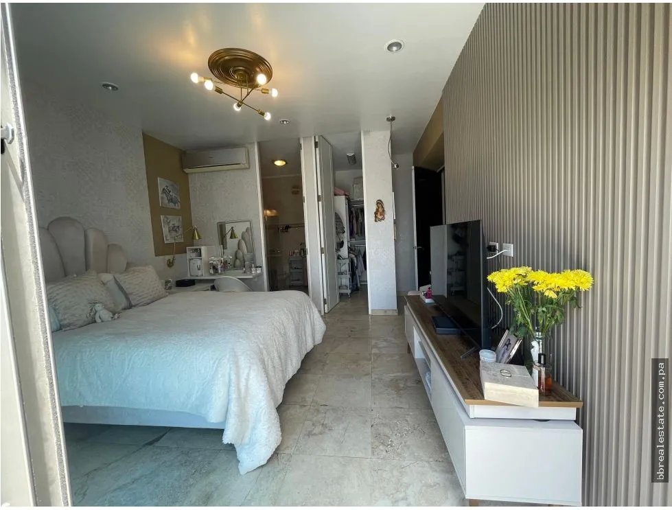 Apartment for sale in Punta Pacifica