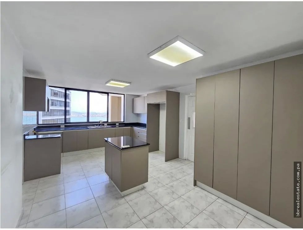 Apartment for sale in Punta Paitilla
