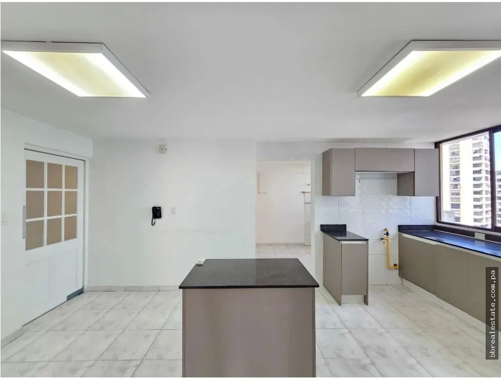 Apartment for sale in Punta Paitilla