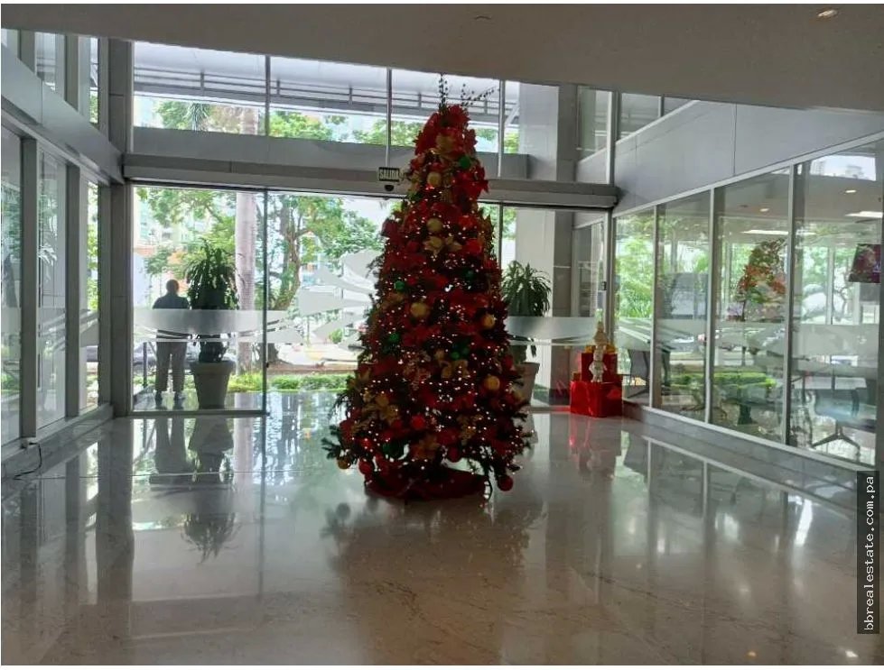 Office for sale in Costa del Este
