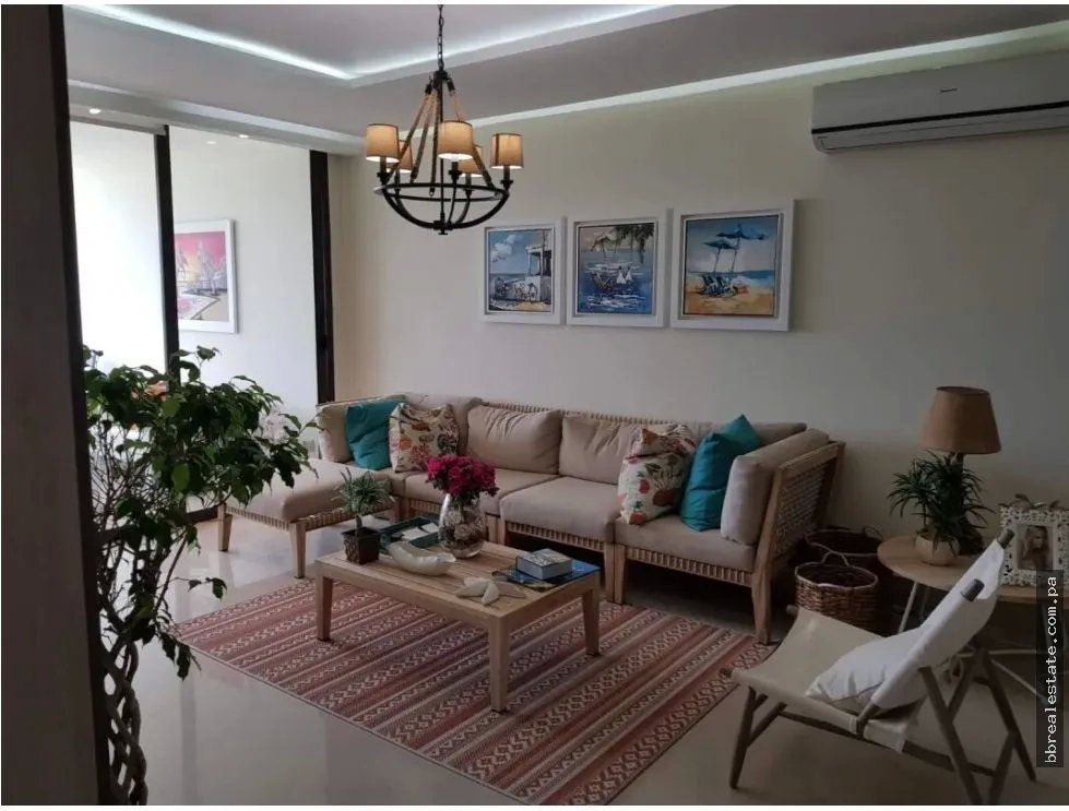 Venta de apartamento en P.H. Perlamar, San Carlos Casamar