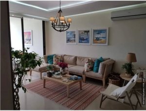 Venta de apartamento en P.H. Perlamar, S...