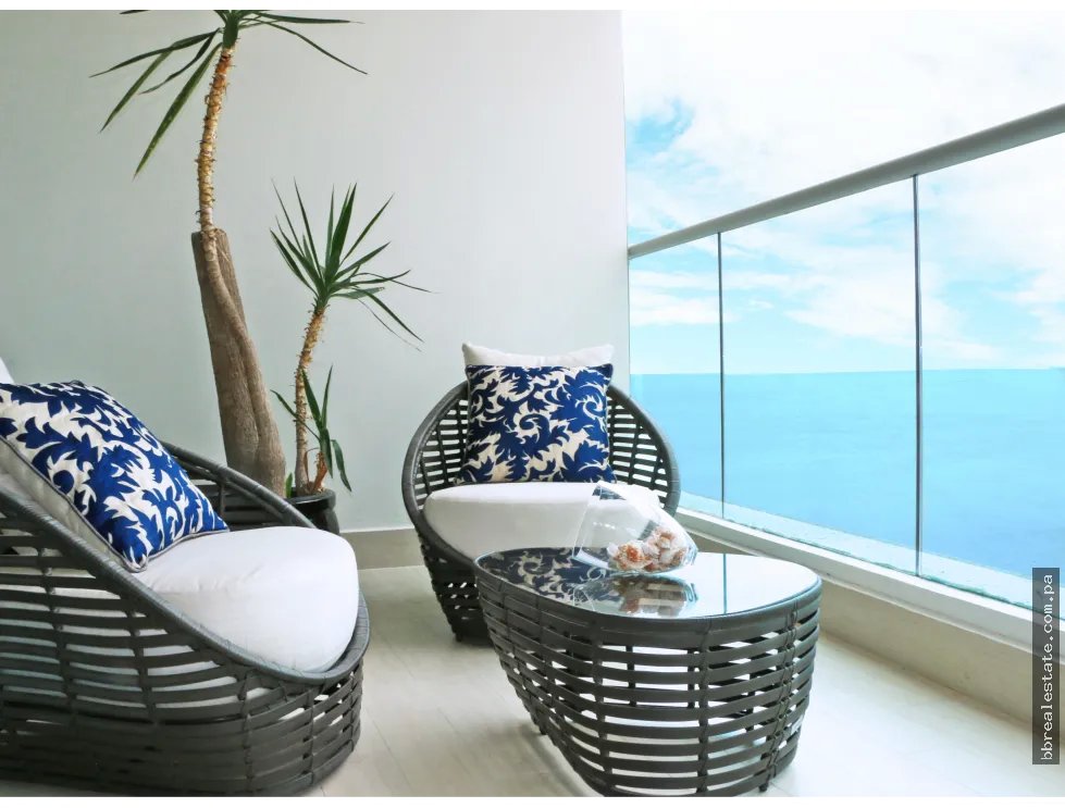 Apartment for sale in Coronado