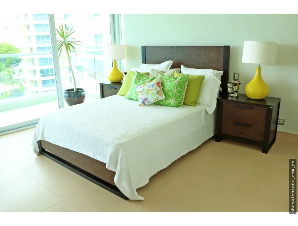 Apartment for sale in Coronado