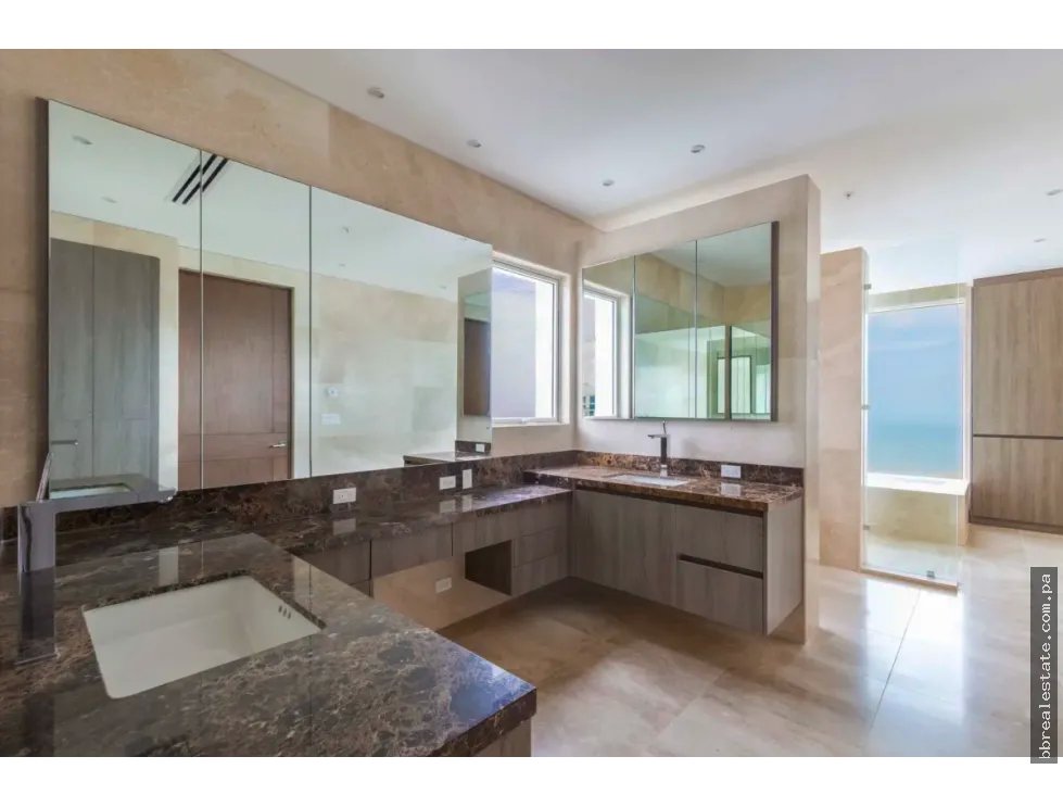 Apartment for sale in Costa del Este