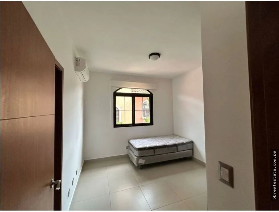 Single Family House for sale in Costa Sur