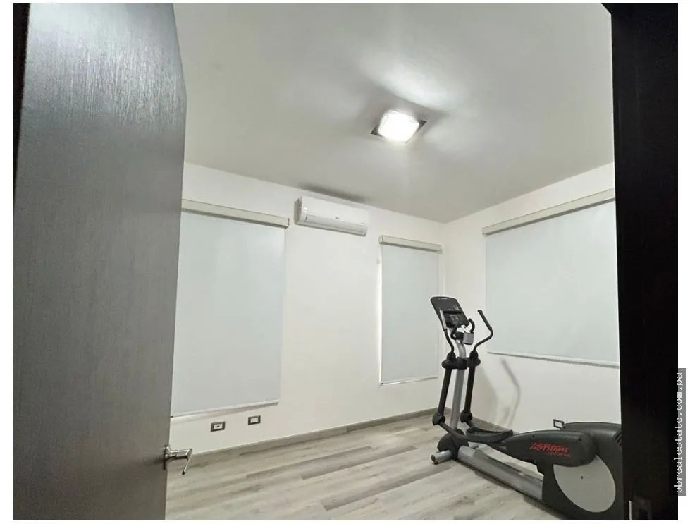 Single Family House for sale in Costa Sur