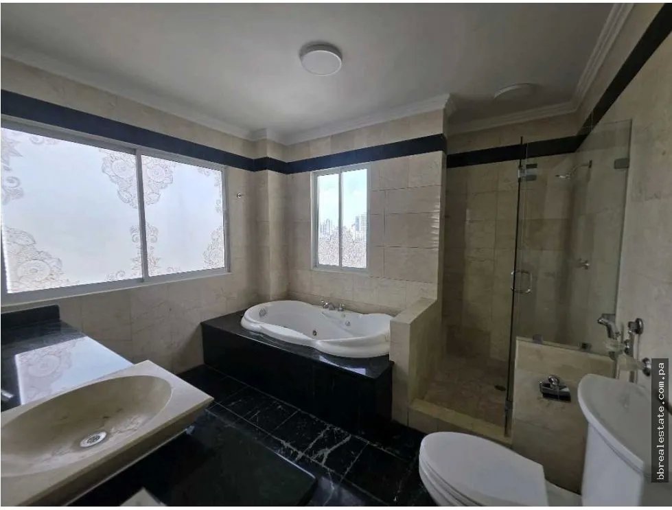 Alquiler de Apartamento en el PH Hills Tower, Hato Pintado