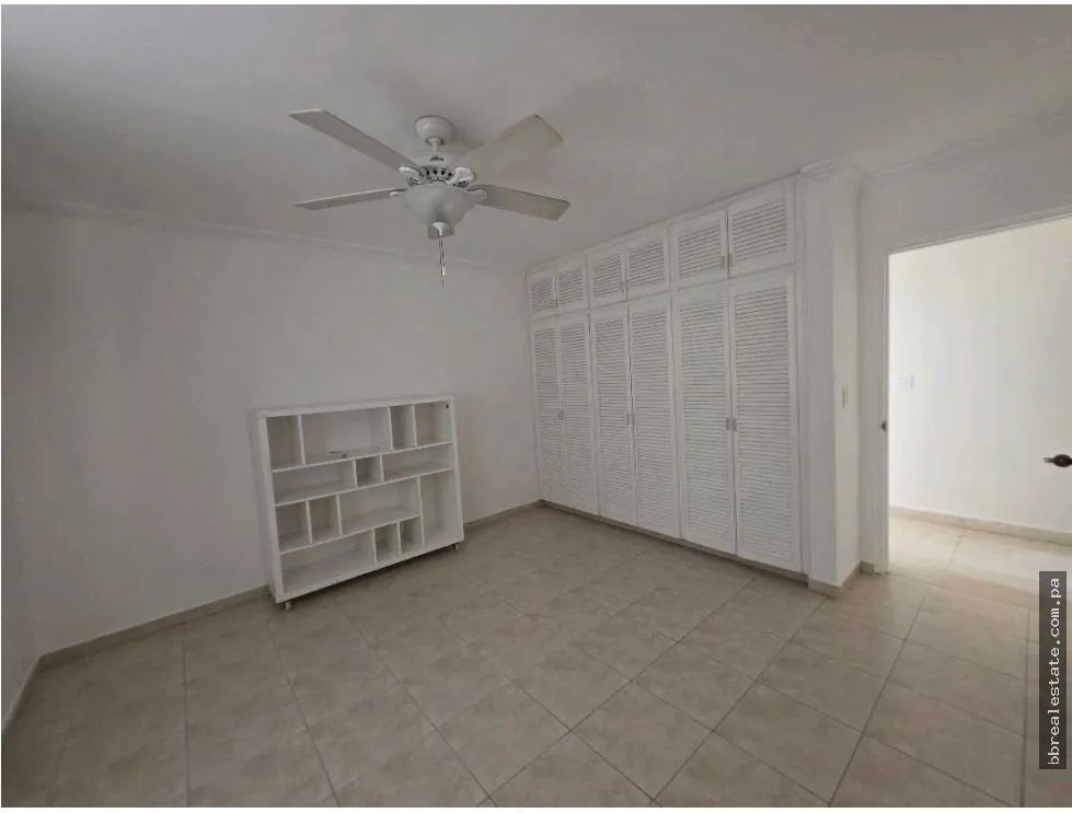 Apartment for rent in Via Espana