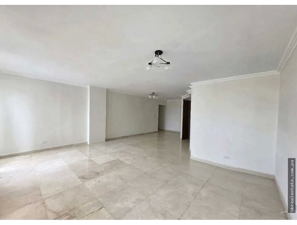 Apartment for rent in Via Espana