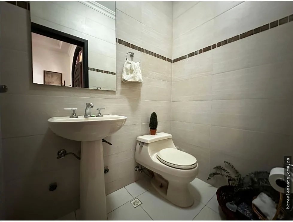 Single Family House for sale in Costa Sur