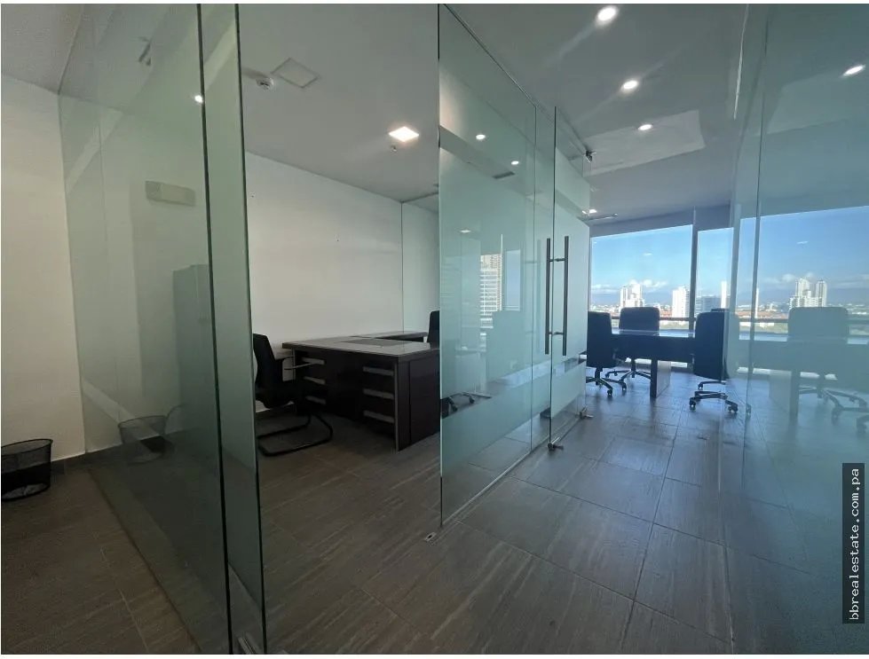 Office for sale in Costa del Este