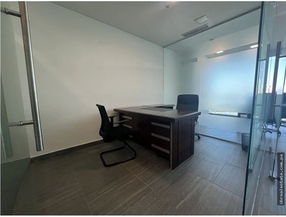 Office for sale in Costa del Este