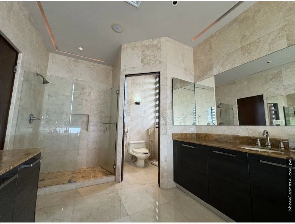 Apartment for sale in Costa del Este
