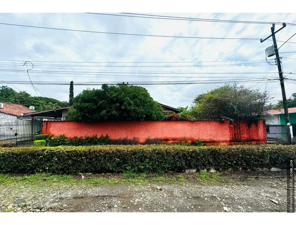 Venta de casa comercial en David, El Vedado.