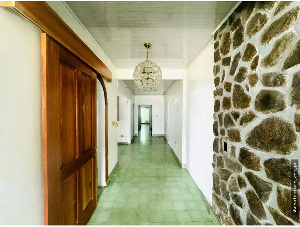 Venta de casa comercial en David, Doleguita