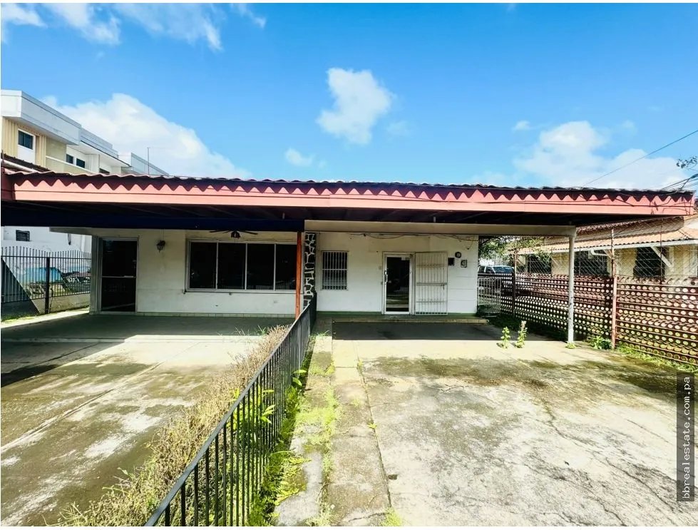 Duplex for sale in David
