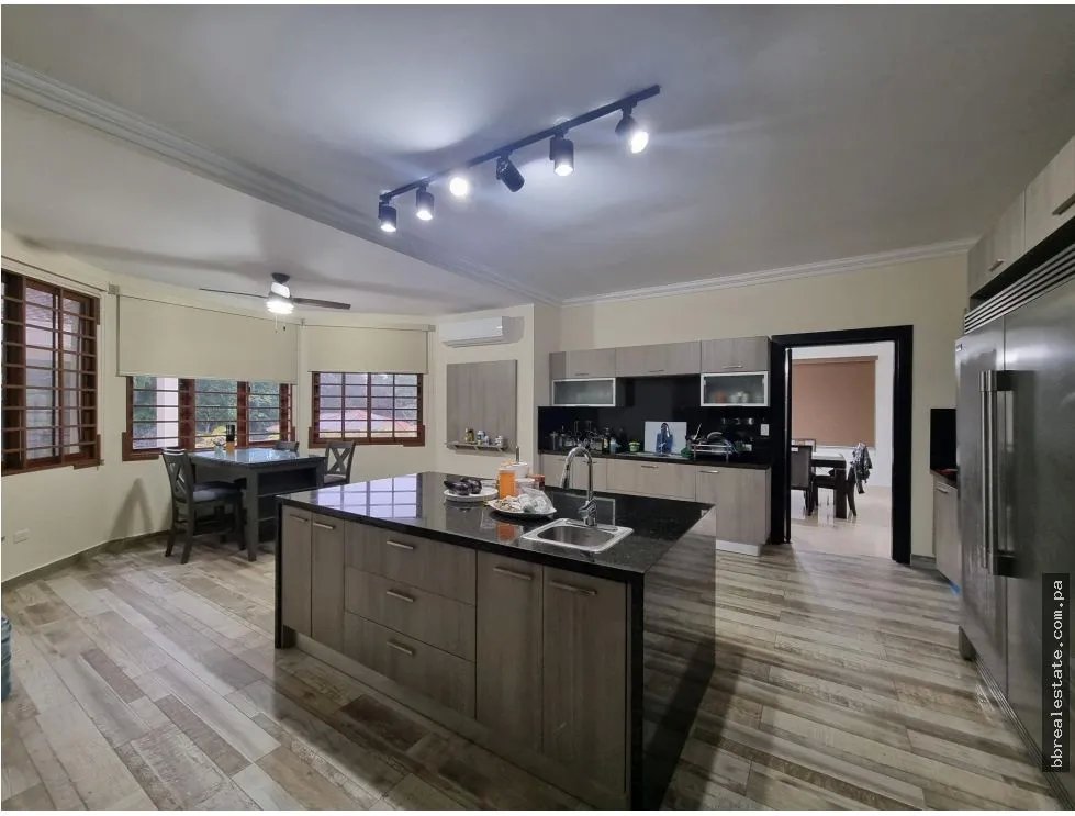 Single Family House for sale in Clayton