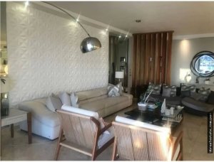 Venta de Apartamento en PH Aqualina, Pun...