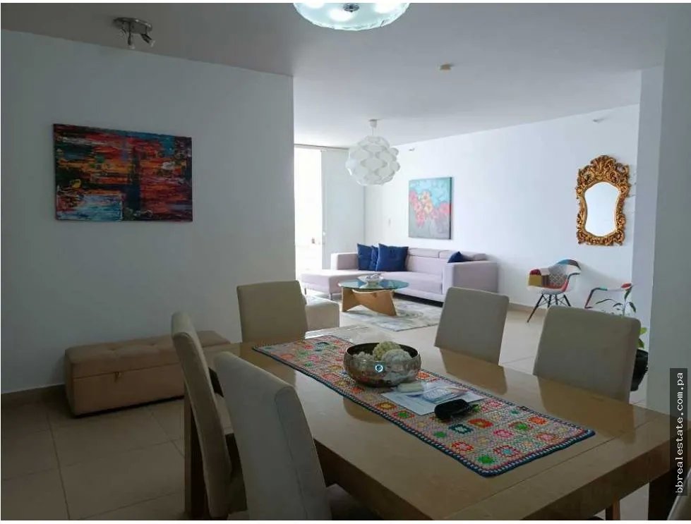 Venta de apartamento en PH Country Club, Costa del Este