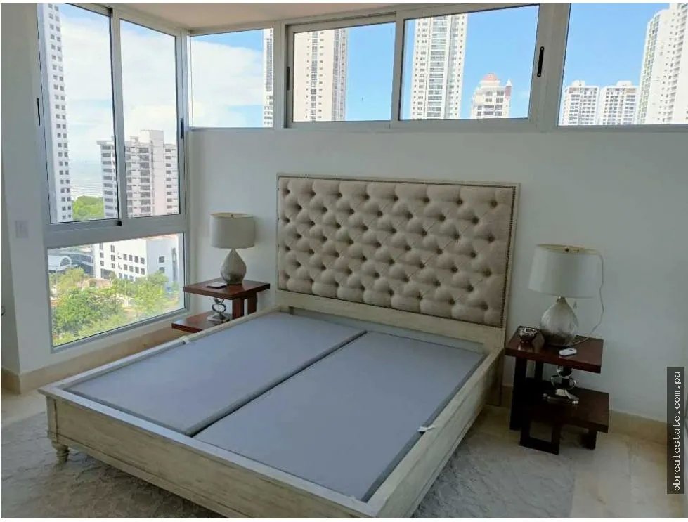 Venta de Apartamento en PH Panorama, Coco del Mar