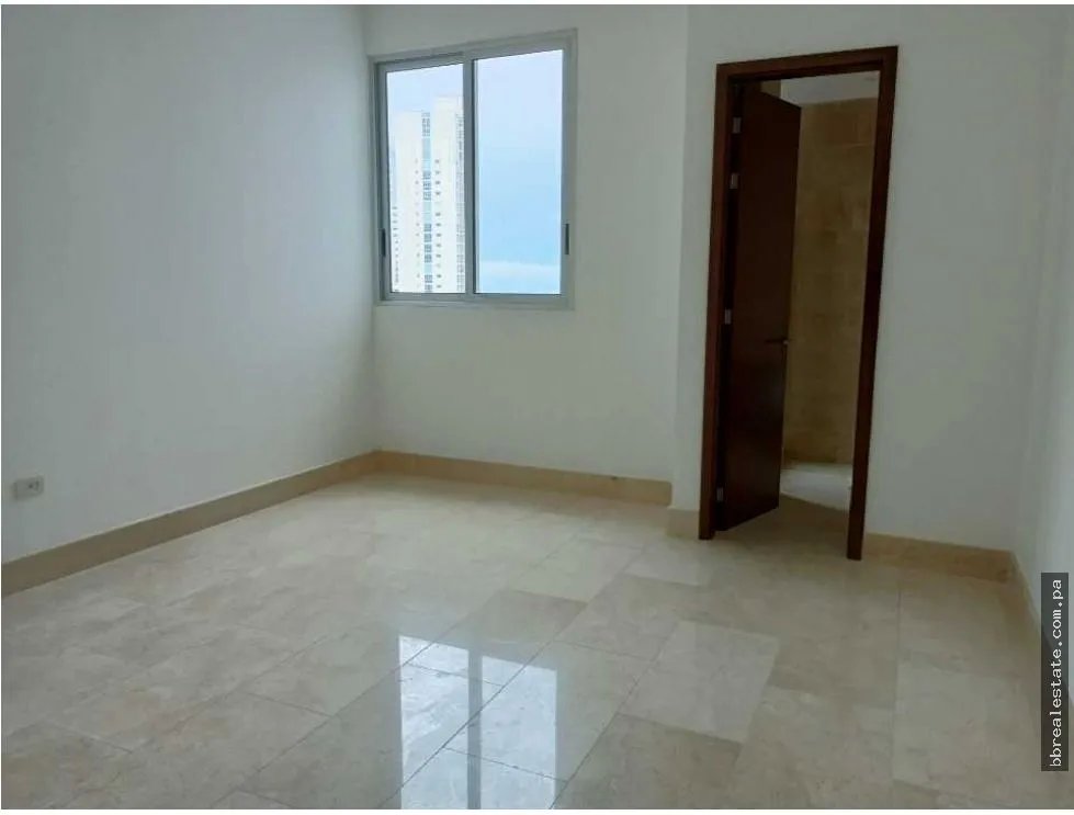 Apartment for sale in Coco del Mar