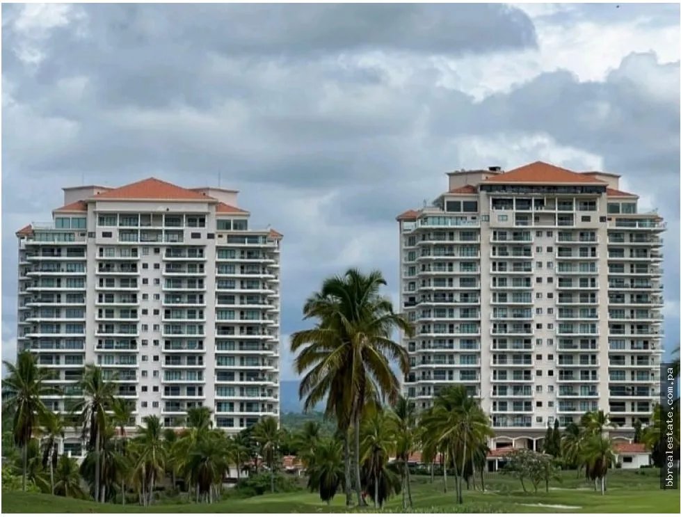 Venta de Penthouse en PH Las Olas 2, San Carlos