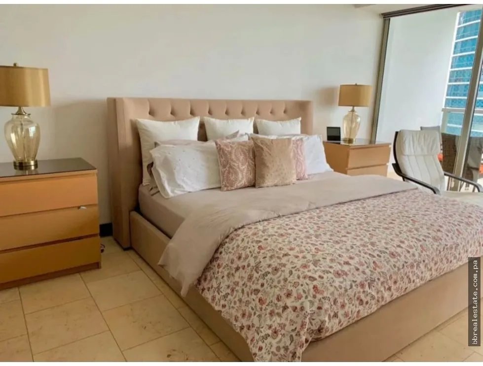 Apartment for sale in Punta Pacifica