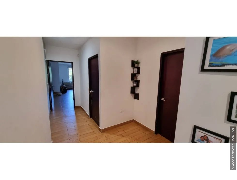 Venta de Casa en Llanos de Curundu, Ancon