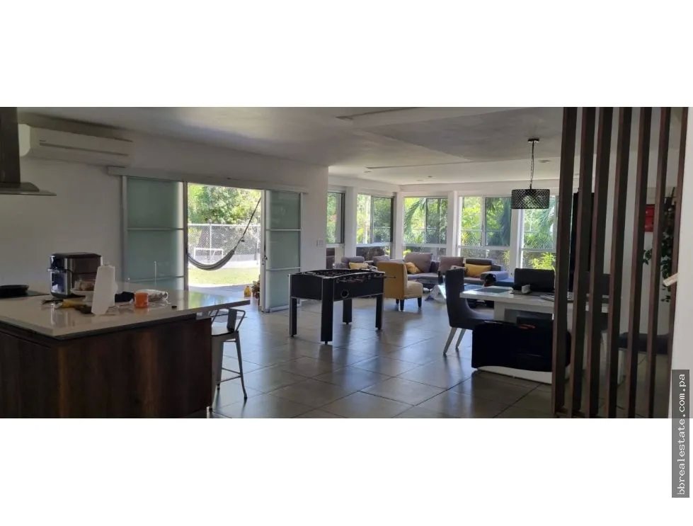 Venta de Casa en Llanos de Curundu, Ancon