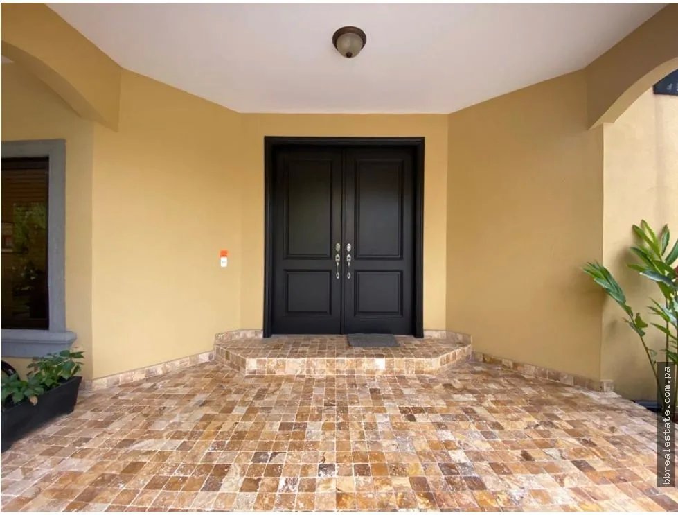 Venta de Casa en Residencias Antigua, Costa del Este