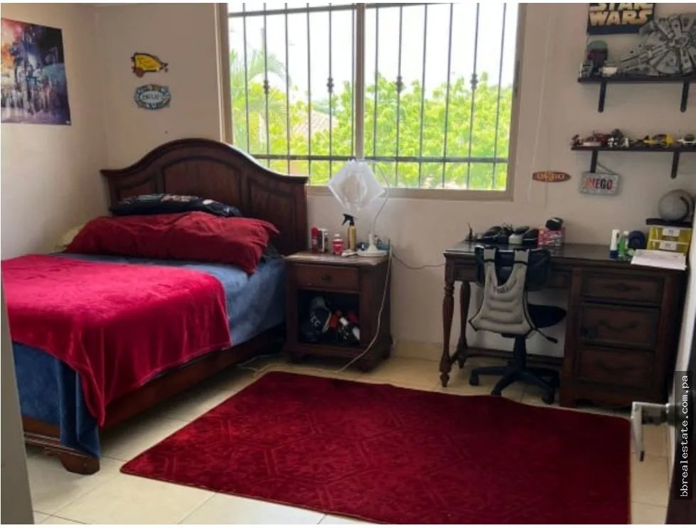 Venta de casa Unifamiliar en Paseo Dorado