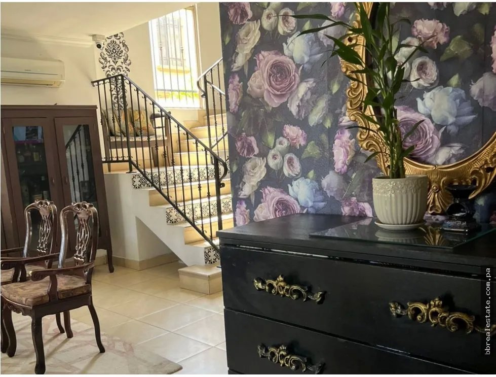Venta de casa Unifamiliar en Paseo Dorado