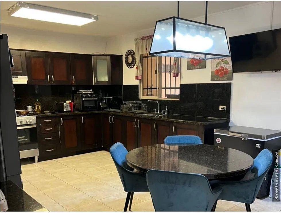 Venta de casa Unifamiliar en Paseo Dorado