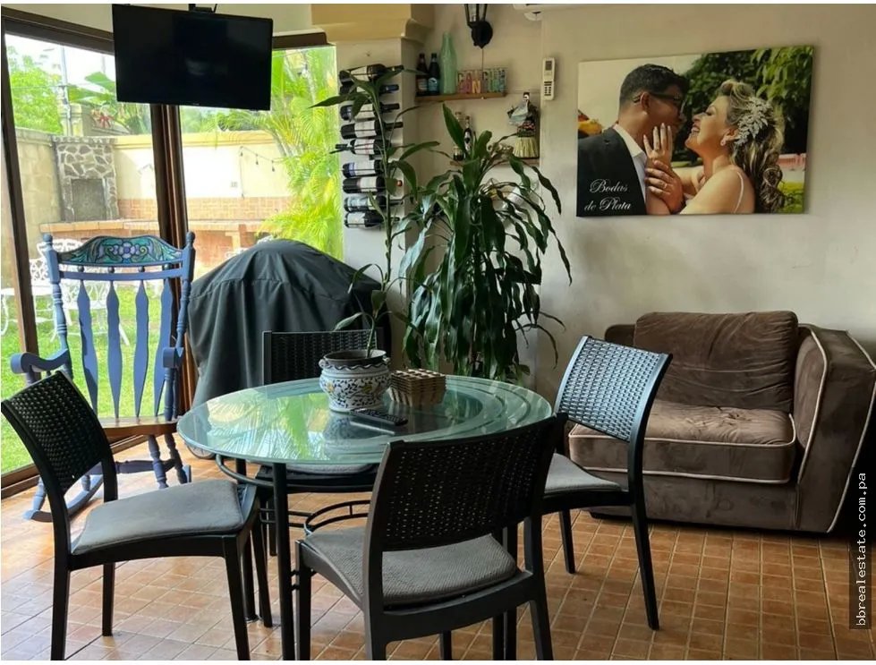 Venta de casa Unifamiliar en Paseo Dorado