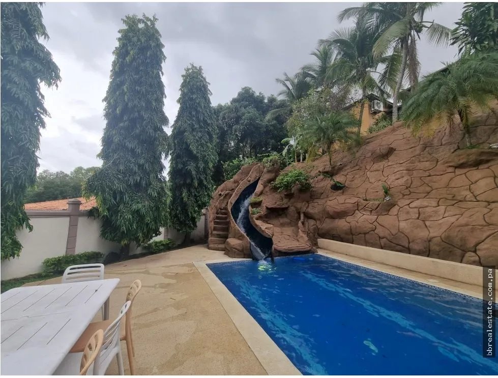Venta casa Altos de Panamá, Fuentes del Fresno