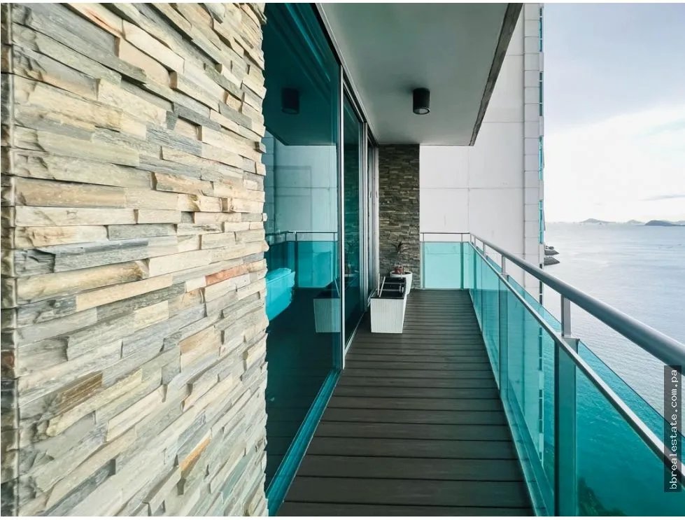 Apartment for sale in Punta Pacifica