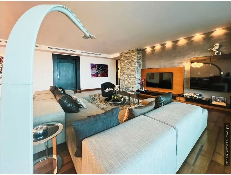 Apartment for sale in Punta Pacifica