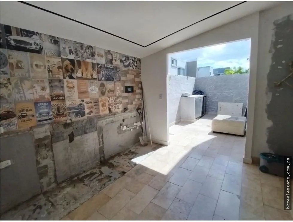 Venta de Casa en PH Victoria, Brisas del Golf Norte