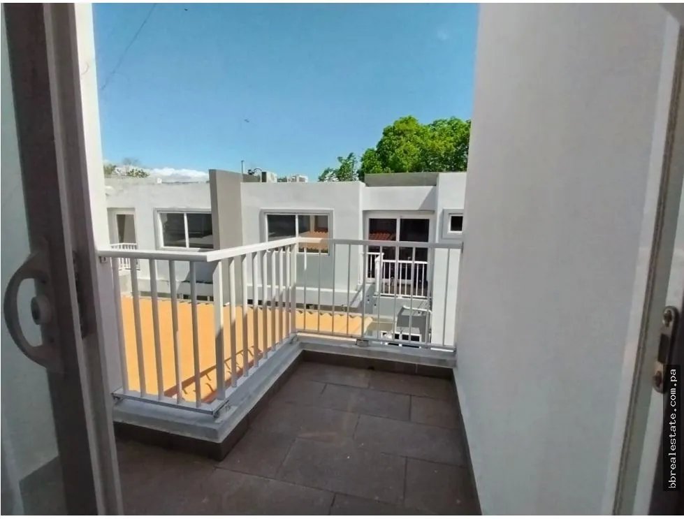 Venta de Casa en PH Victoria, Brisas del Golf Norte
