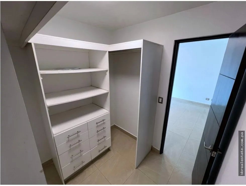 Apartment for sale in Villa de las Fuentes